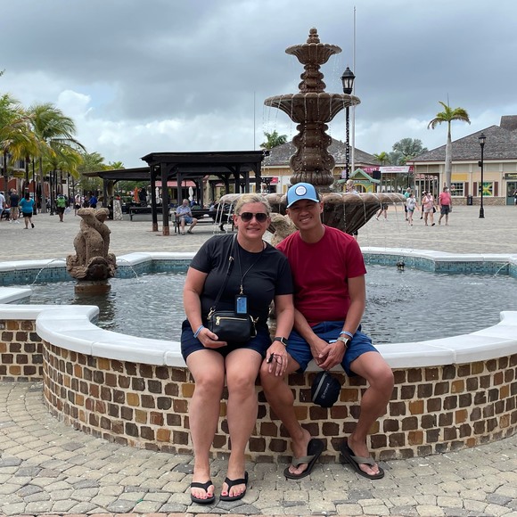 Meet your Posher, Michelle - Picture 1 of 1